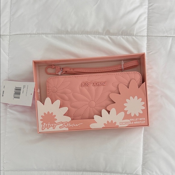 Betsey Johnson Handbags - Betsey Johnson Floral Pink Key & Card Holder
